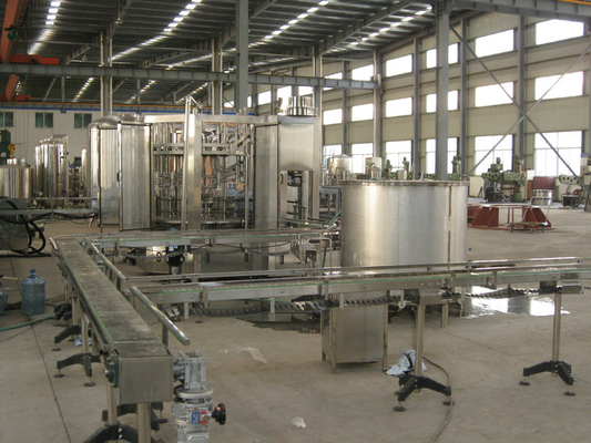 Máquina de rellenar Barreled rotatoria del agua de 5 galones para el agua potable/la cabeza pura del agua 8